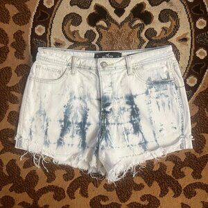 HOLLISTER White Acid Wash High-Rise Boyfriend Jean Shorts